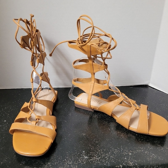 SCHUTZ Shoes - Schutz Cassia Flats Gadiator Sandals Tan